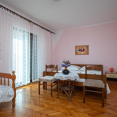 Apartments And Rooms With Parking Space Zubovici, Pag - 16063 Esterno foto