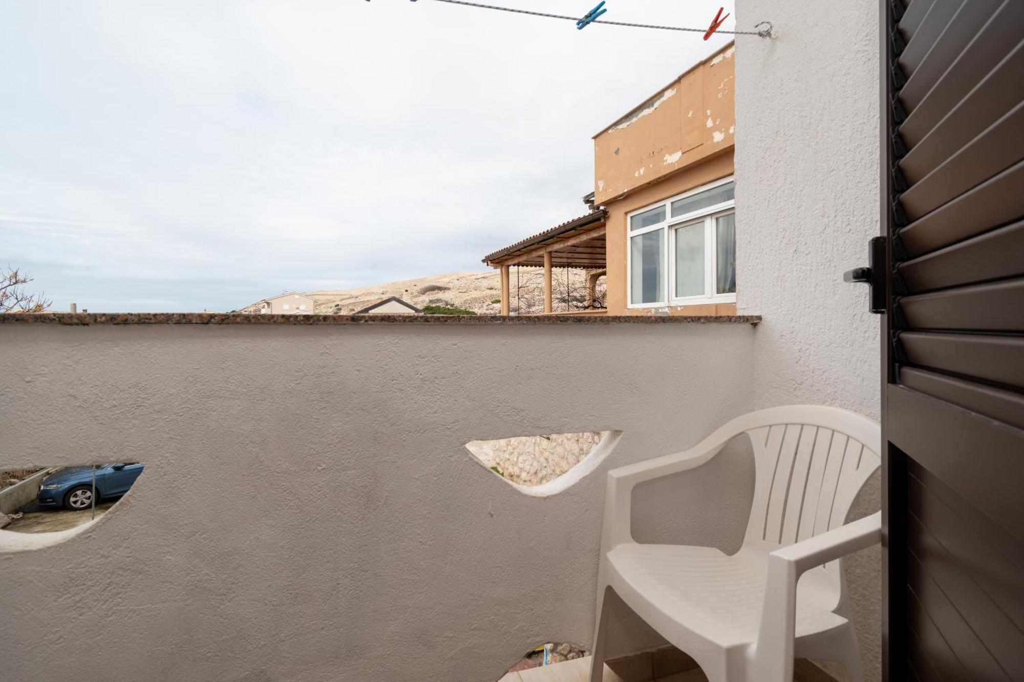 Apartments And Rooms With Parking Space Zubovici, Pag - 16063 Esterno foto