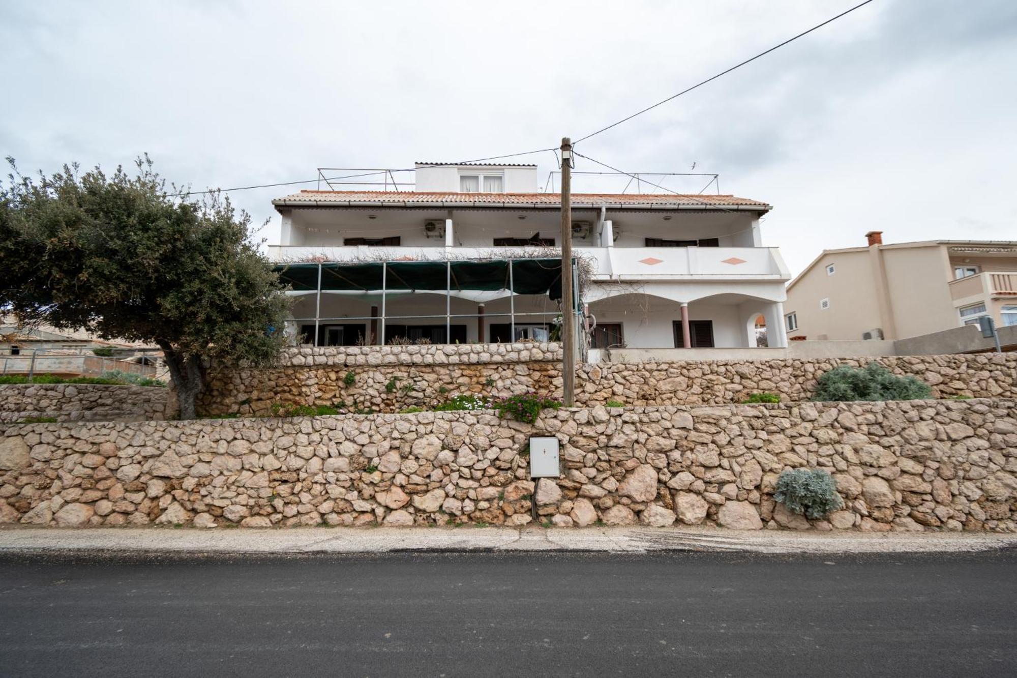 Apartments And Rooms With Parking Space Zubovici, Pag - 16063 Esterno foto